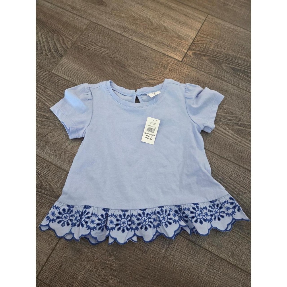Baby gap top 18 mos